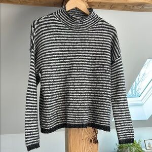 ANTHROPOLOGIE Women’s Sweater Knit Mockneck Black and White Stripe Size S
